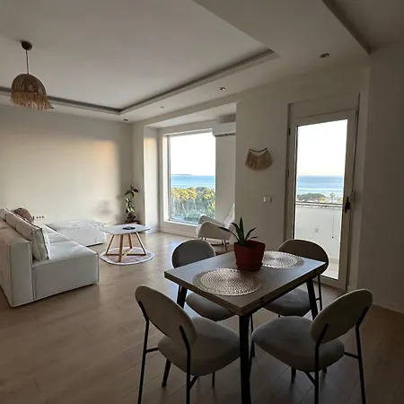 Avia Sea View * Durrës